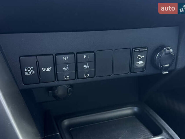 Коричневий Тойота РАВ 4, об'ємом двигуна 2 л та пробігом 186 тис. км за 17300 $, фото 21 на Automoto.ua