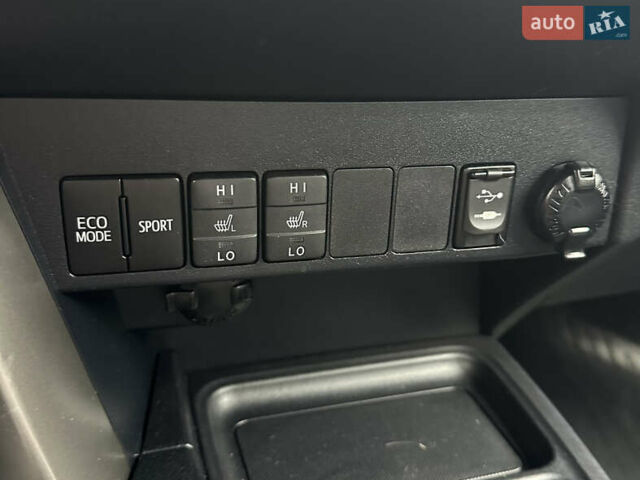 Коричневий Тойота РАВ 4, об'ємом двигуна 2 л та пробігом 189 тис. км за 15999 $, фото 33 на Automoto.ua