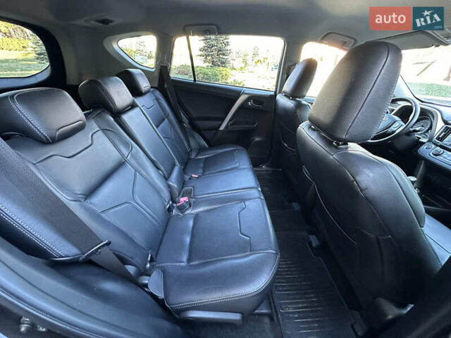 Коричневий Тойота РАВ 4, об'ємом двигуна 2 л та пробігом 186 тис. км за 17300 $, фото 12 на Automoto.ua