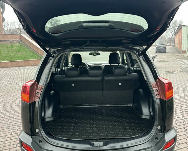 Коричневий Тойота РАВ 4, об'ємом двигуна 2 л та пробігом 189 тис. км за 15999 $, фото 41 на Automoto.ua