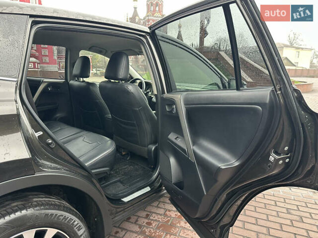 Коричневий Тойота РАВ 4, об'ємом двигуна 2 л та пробігом 189 тис. км за 15999 $, фото 17 на Automoto.ua