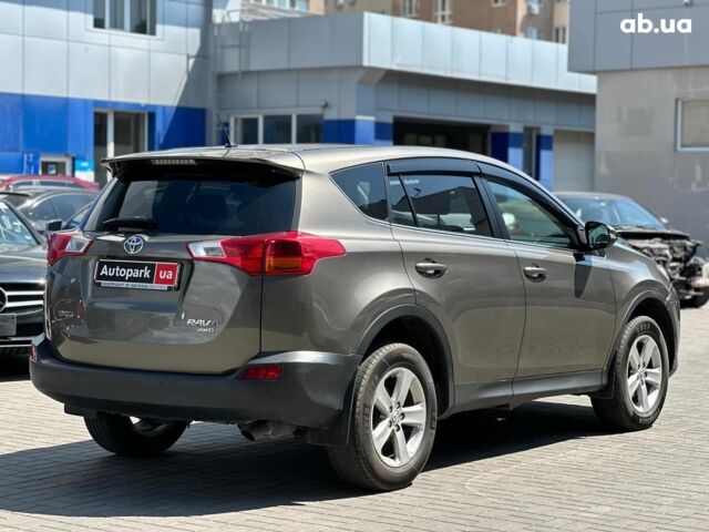 Коричневый Тойота РАВ 4, объемом двигателя 2.2 л и пробегом 112 тыс. км за 20990 $, фото 3 на Automoto.ua