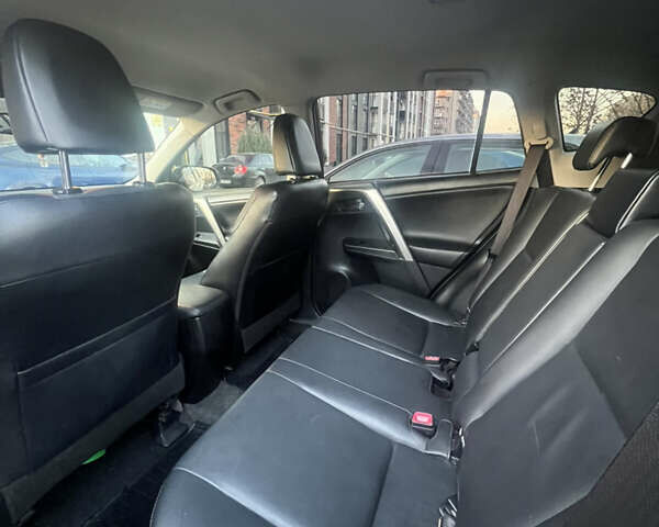 Коричневый Тойота РАВ 4, объемом двигателя 2.23 л и пробегом 164 тыс. км за 18500 $, фото 12 на Automoto.ua