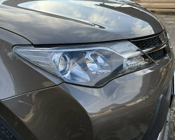 Коричневый Тойота РАВ 4, объемом двигателя 2.23 л и пробегом 211 тыс. км за 18300 $, фото 18 на Automoto.ua