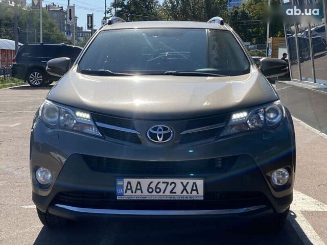 Тойота РАВ 4 2015 у Києві на Automoto.ua Коричневий Тойота РАВ 4, об'ємом двигуна 2.2 л та пробігом 113 тис. км за 18900 $, фото 2 на Automoto.ua