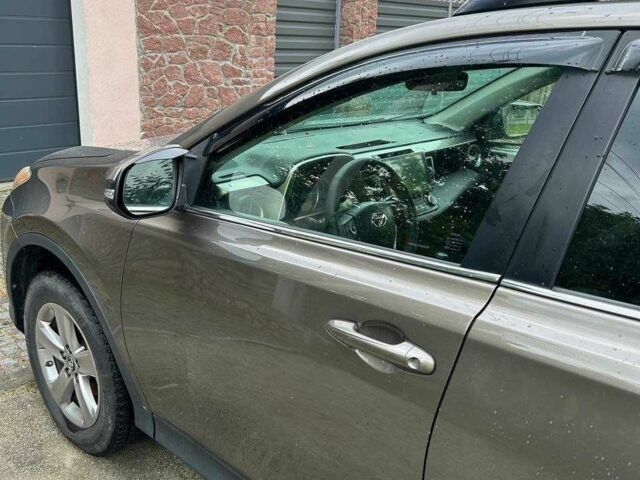 Тойота РАВ 4 2015 в Житомире на Automoto.ua Коричневый Тойота РАВ 4, объемом двигателя 2.5 л и пробегом 165 тыс. км за 16000 $, фото 1 на Automoto.ua