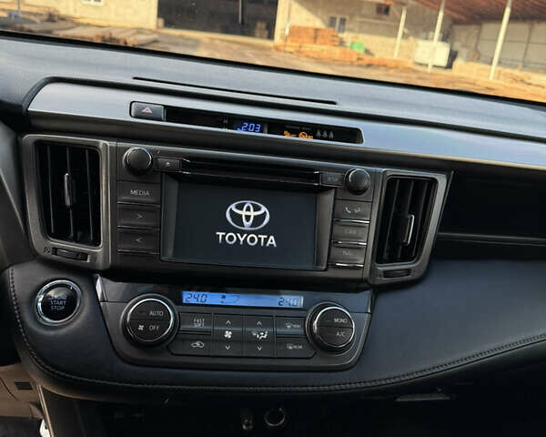 Коричневый Тойота РАВ 4, объемом двигателя 2.23 л и пробегом 211 тыс. км за 18300 $, фото 12 на Automoto.ua