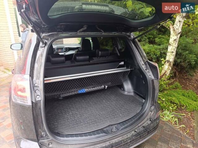 Коричневый Тойота РАВ 4, объемом двигателя 2 л и пробегом 139 тыс. км за 21500 $, фото 4 на Automoto.ua