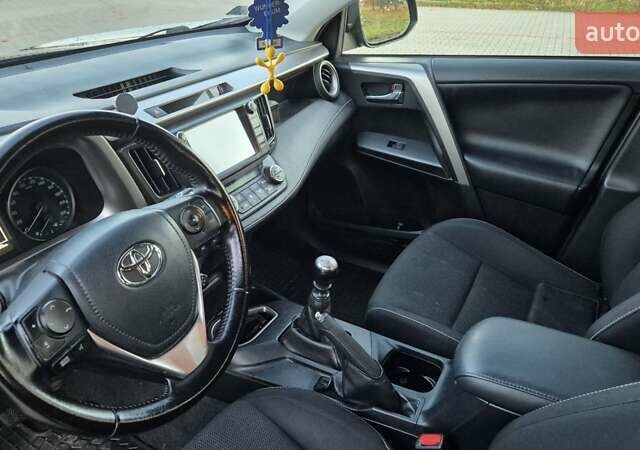 Коричневий Тойота РАВ 4, об'ємом двигуна 1.99 л та пробігом 202 тис. км за 15000 $, фото 7 на Automoto.ua