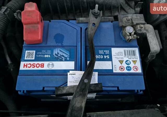 Коричневий Тойота РАВ 4, об'ємом двигуна 1.99 л та пробігом 202 тис. км за 15000 $, фото 9 на Automoto.ua