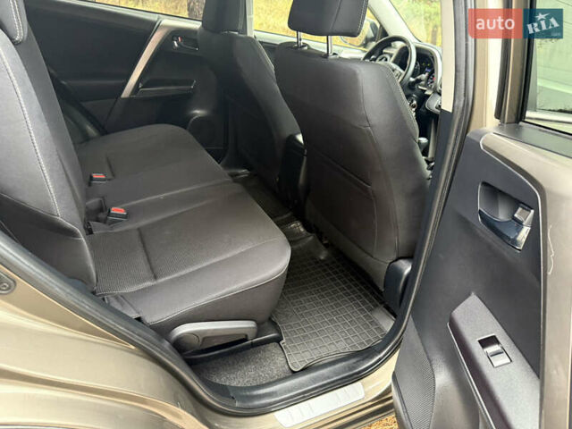 Коричневый Тойота РАВ 4, объемом двигателя 1.99 л и пробегом 67 тыс. км за 22800 $, фото 17 на Automoto.ua