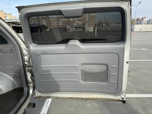 Красный Тойота РАВ 4, объемом двигателя 2 л и пробегом 262 тыс. км за 4000 $, фото 13 на Automoto.ua