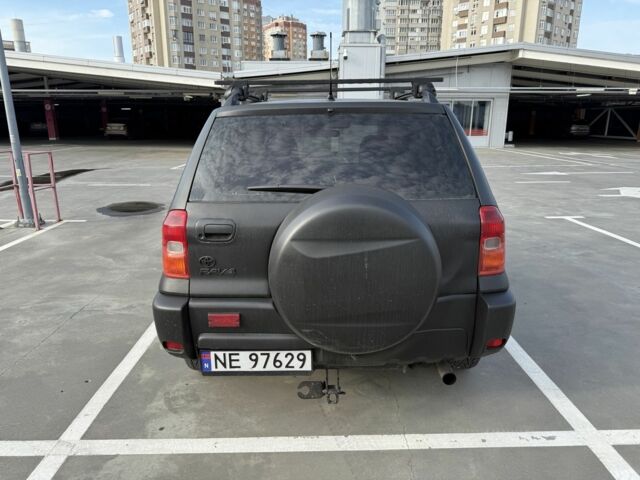 Красный Тойота РАВ 4, объемом двигателя 2 л и пробегом 262 тыс. км за 4000 $, фото 5 на Automoto.ua