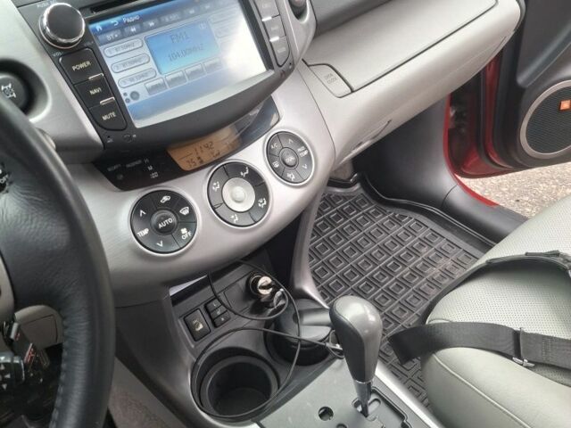 Красный Тойота РАВ 4, объемом двигателя 3.5 л и пробегом 135 тыс. км за 10200 $, фото 4 на Automoto.ua