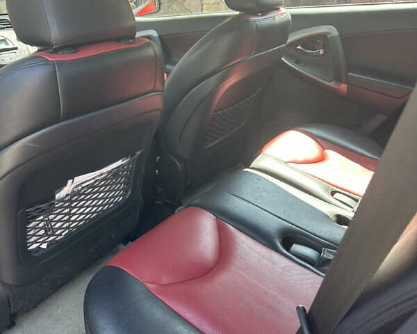 Красный Тойота РАВ 4, объемом двигателя 2 л и пробегом 98 тыс. км за 10700 $, фото 13 на Automoto.ua