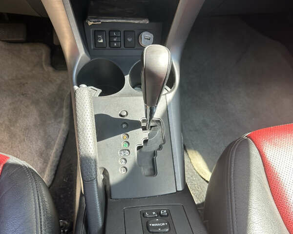 Красный Тойота РАВ 4, объемом двигателя 2 л и пробегом 98 тыс. км за 10700 $, фото 10 на Automoto.ua