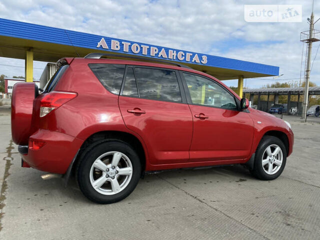 Красный Тойота РАВ 4, объемом двигателя 2 л и пробегом 244 тыс. км за 9500 $, фото 9 на Automoto.ua