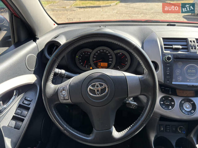 Красный Тойота РАВ 4, объемом двигателя 2 л и пробегом 168 тыс. км за 10500 $, фото 9 на Automoto.ua
