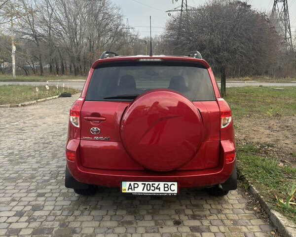 Красный Тойота РАВ 4, объемом двигателя 2 л и пробегом 168 тыс. км за 11500 $, фото 3 на Automoto.ua