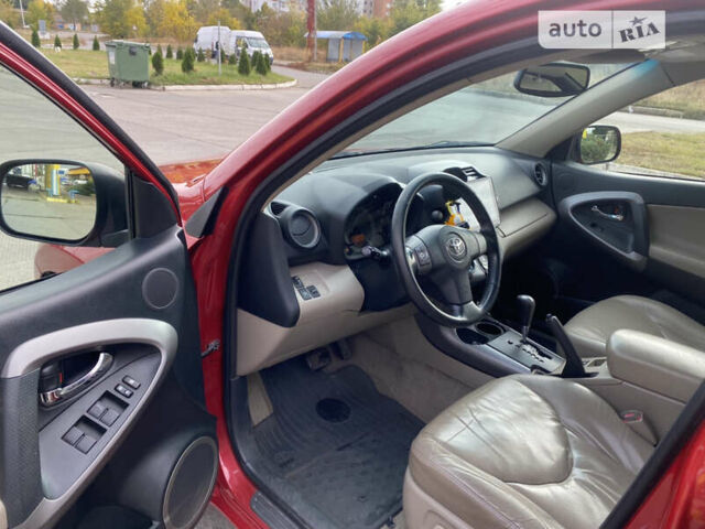 Красный Тойота РАВ 4, объемом двигателя 2 л и пробегом 244 тыс. км за 9500 $, фото 14 на Automoto.ua