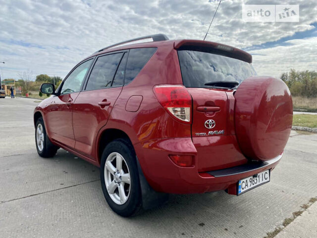 Красный Тойота РАВ 4, объемом двигателя 2 л и пробегом 244 тыс. км за 9500 $, фото 6 на Automoto.ua