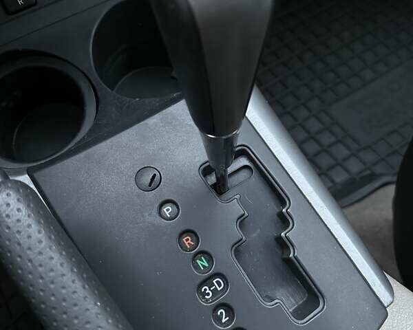 Красный Тойота РАВ 4, объемом двигателя 2.4 л и пробегом 336 тыс. км за 10300 $, фото 30 на Automoto.ua