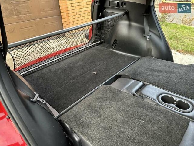 Красный Тойота РАВ 4, объемом двигателя 2.36 л и пробегом 200 тыс. км за 9999 $, фото 108 на Automoto.ua