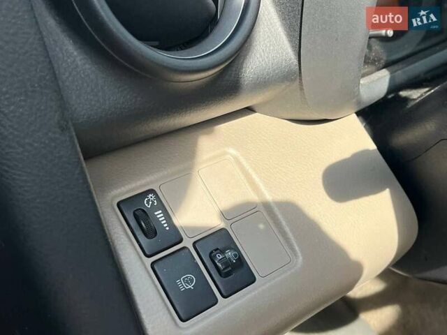 Красный Тойота РАВ 4, объемом двигателя 2 л и пробегом 278 тыс. км за 8990 $, фото 39 на Automoto.ua