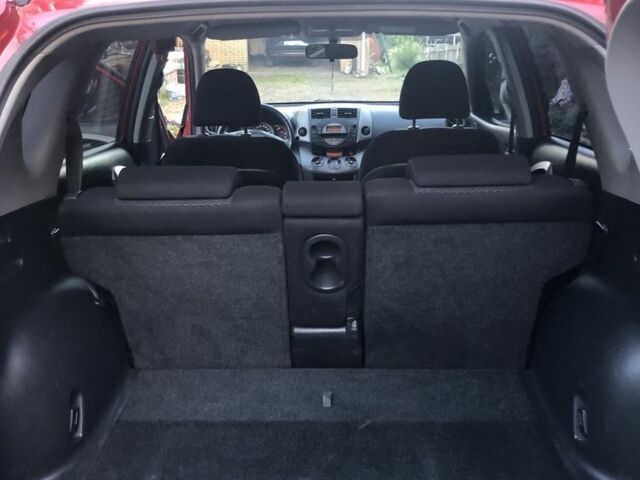 Красный Тойота РАВ 4, объемом двигателя 2 л и пробегом 232 тыс. км за 8999 $, фото 15 на Automoto.ua