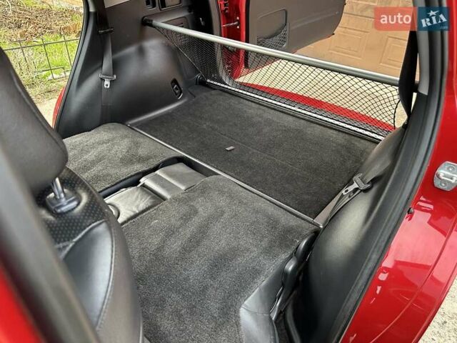 Красный Тойота РАВ 4, объемом двигателя 2.36 л и пробегом 200 тыс. км за 9999 $, фото 101 на Automoto.ua