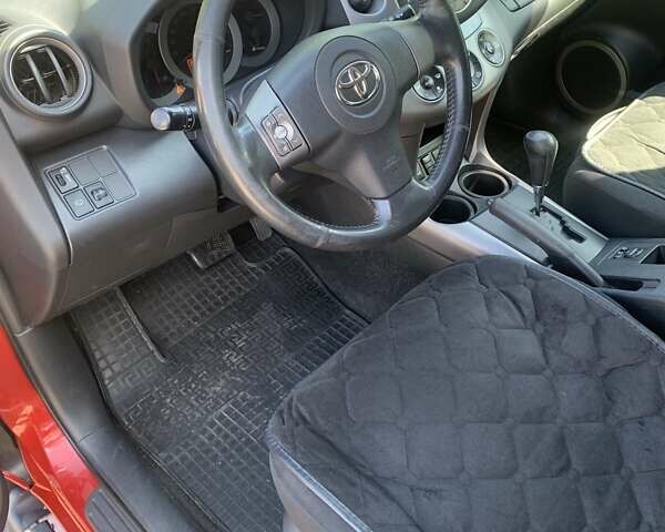 Красный Тойота РАВ 4, объемом двигателя 2 л и пробегом 229 тыс. км за 11200 $, фото 12 на Automoto.ua