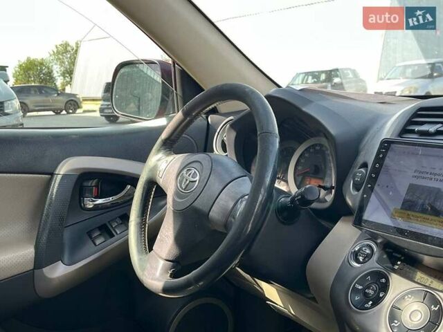 Красный Тойота РАВ 4, объемом двигателя 2 л и пробегом 278 тыс. км за 8990 $, фото 14 на Automoto.ua