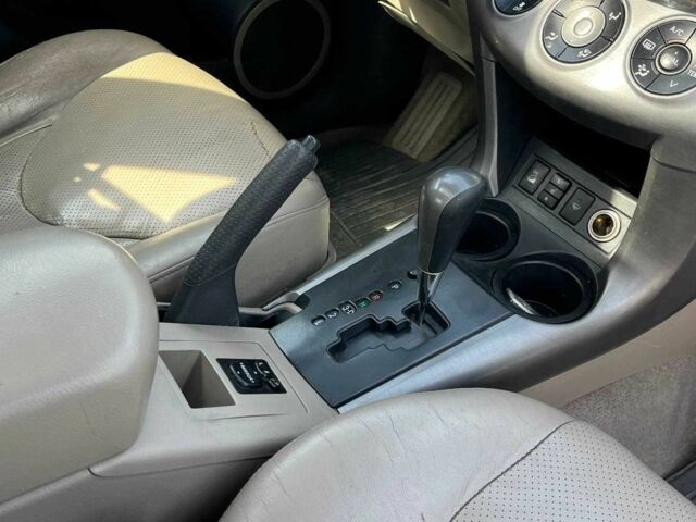 Красный Тойота РАВ 4, объемом двигателя 2 л и пробегом 278 тыс. км за 6990 $, фото 14 на Automoto.ua