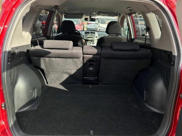 Красный Тойота РАВ 4, объемом двигателя 2 л и пробегом 229 тыс. км за 11400 $, фото 21 на Automoto.ua