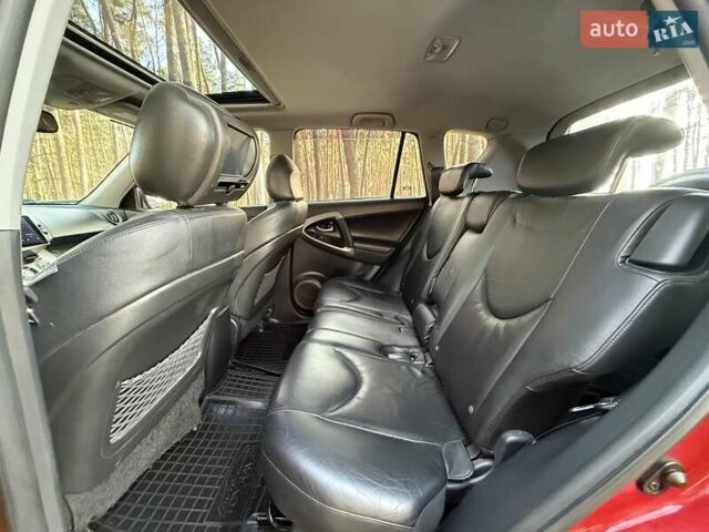 Красный Тойота РАВ 4, объемом двигателя 2 л и пробегом 174 тыс. км за 10999 $, фото 17 на Automoto.ua