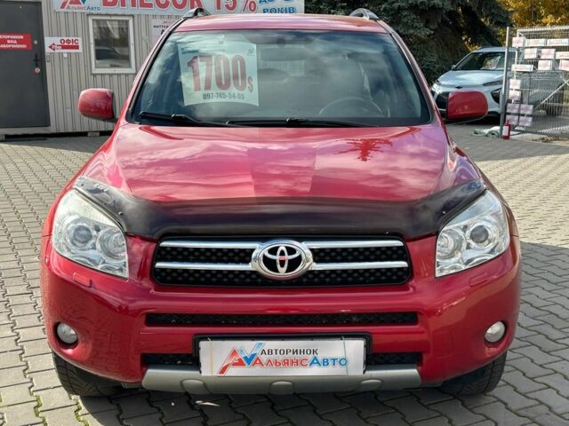 Красный Тойота РАВ 4, объемом двигателя 2 л и пробегом 229 тыс. км за 11400 $, фото 1 на Automoto.ua