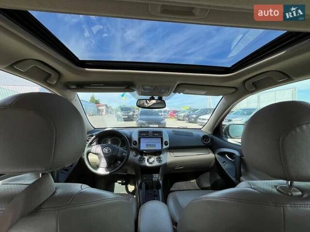 Красный Тойота РАВ 4, объемом двигателя 2 л и пробегом 278 тыс. км за 8990 $, фото 23 на Automoto.ua