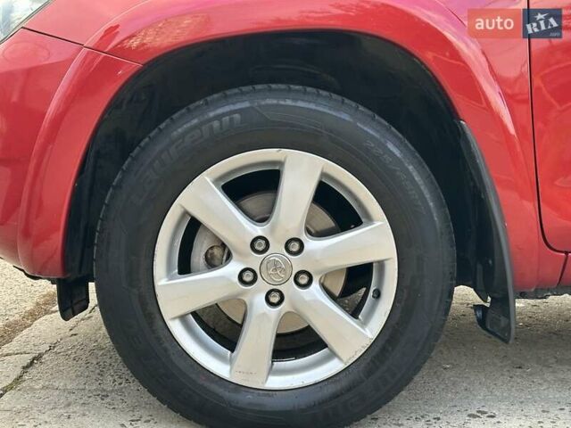 Красный Тойота РАВ 4, объемом двигателя 2.36 л и пробегом 200 тыс. км за 9999 $, фото 15 на Automoto.ua