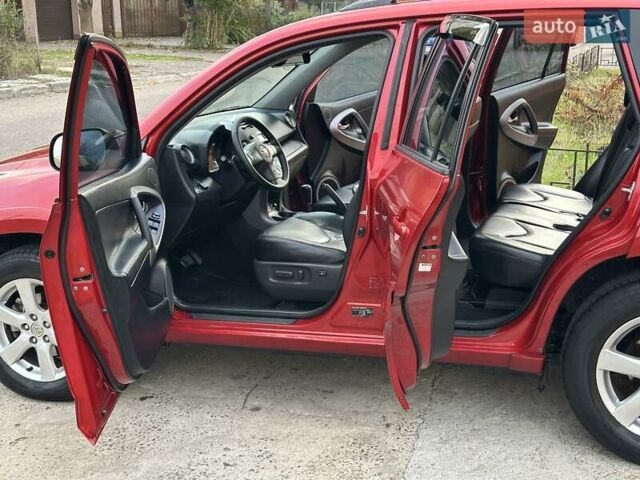 Красный Тойота РАВ 4, объемом двигателя 2.36 л и пробегом 200 тыс. км за 9999 $, фото 55 на Automoto.ua