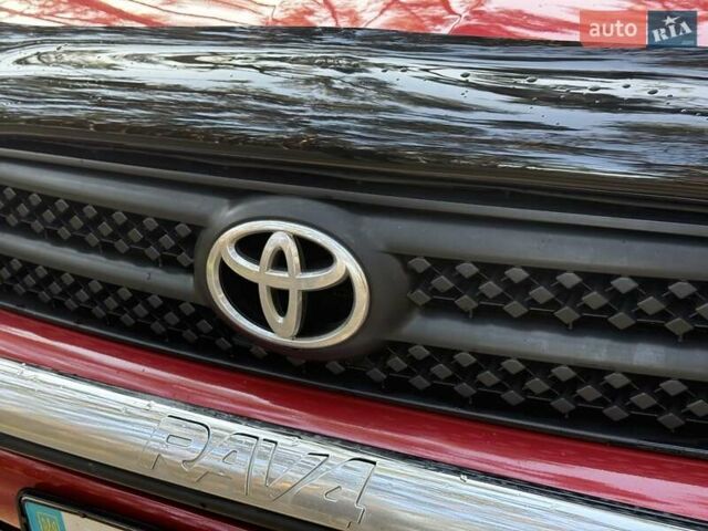 Красный Тойота РАВ 4, объемом двигателя 2 л и пробегом 174 тыс. км за 10999 $, фото 10 на Automoto.ua