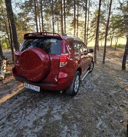 Красный Тойота РАВ 4, объемом двигателя 2 л и пробегом 177 тыс. км за 12000 $, фото 3 на Automoto.ua