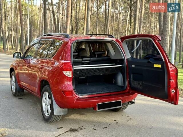 Красный Тойота РАВ 4, объемом двигателя 2 л и пробегом 174 тыс. км за 10999 $, фото 51 на Automoto.ua