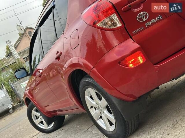 Красный Тойота РАВ 4, объемом двигателя 2.36 л и пробегом 200 тыс. км за 9999 $, фото 22 на Automoto.ua