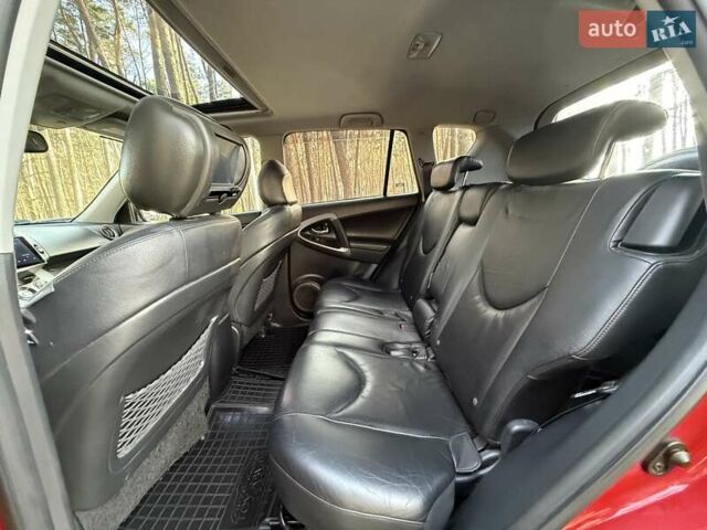 Красный Тойота РАВ 4, объемом двигателя 2 л и пробегом 174 тыс. км за 10999 $, фото 17 на Automoto.ua