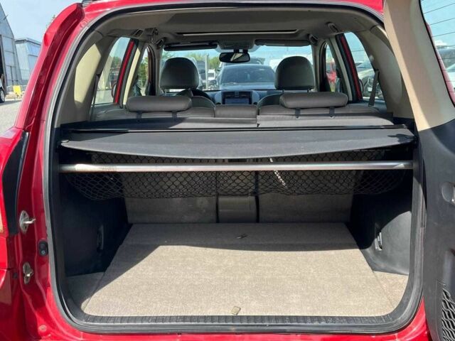 Красный Тойота РАВ 4, объемом двигателя 2 л и пробегом 278 тыс. км за 6990 $, фото 19 на Automoto.ua