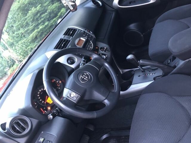 Красный Тойота РАВ 4, объемом двигателя 2 л и пробегом 232 тыс. км за 8999 $, фото 18 на Automoto.ua