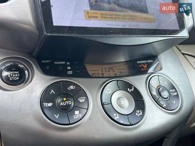 Красный Тойота РАВ 4, объемом двигателя 2 л и пробегом 278 тыс. км за 8990 $, фото 34 на Automoto.ua