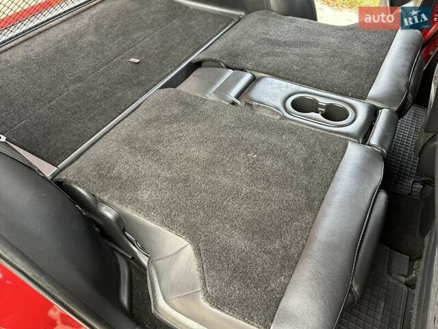 Красный Тойота РАВ 4, объемом двигателя 2.36 л и пробегом 200 тыс. км за 9999 $, фото 103 на Automoto.ua