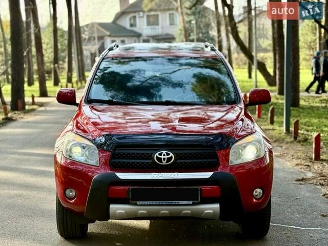 Красный Тойота РАВ 4, объемом двигателя 2 л и пробегом 174 тыс. км за 10999 $, фото 8 на Automoto.ua