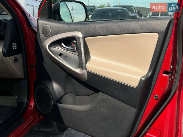 Красный Тойота РАВ 4, объемом двигателя 2 л и пробегом 278 тыс. км за 8990 $, фото 13 на Automoto.ua